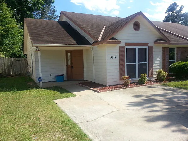 5816 Georgetown Dr photo 1