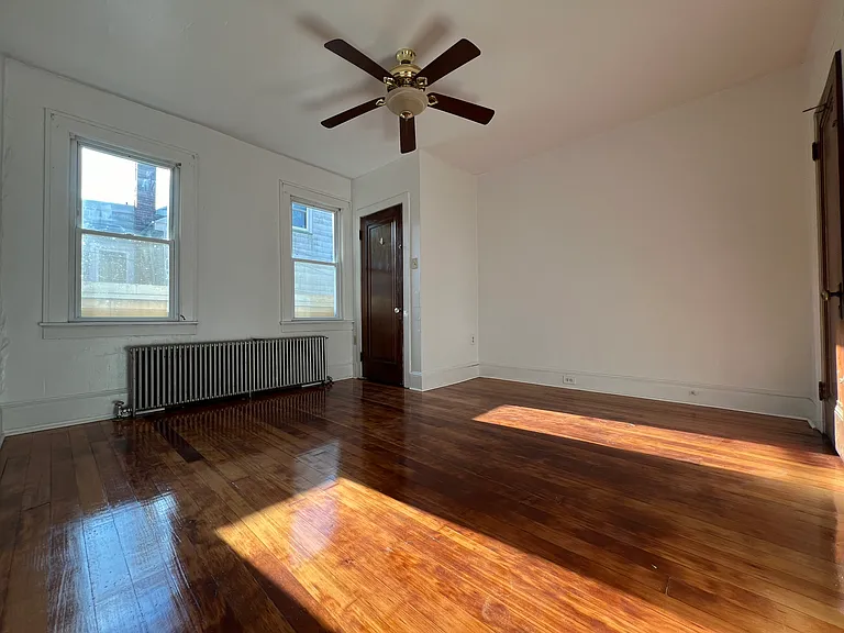 46 E Bacon St — Photo 5