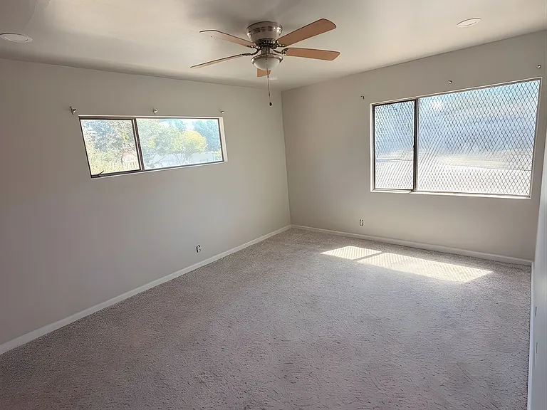 3223 W 84th St #1 — Photo 3