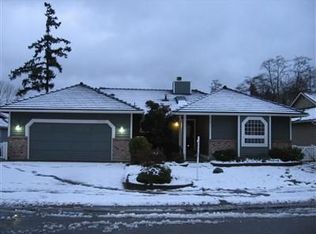 20229 37th Ave W, Lynnwood, WA 98036