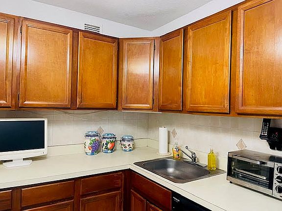 4th image of 1 Bay Club Dr APT 5J