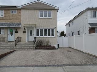 3307 Victory Blvd, Staten Island, NY 10314