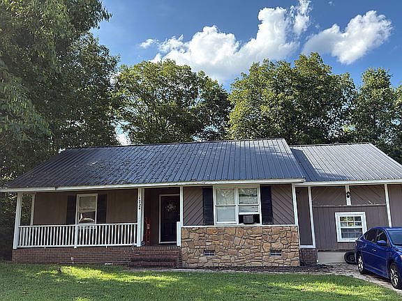 1st image of 1724 Arrow Ridge Way