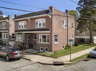 412 1st Ave, Phoenixville, PA 19460