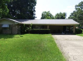 1200 Horseshoe Dr, Natchez, MS 39120