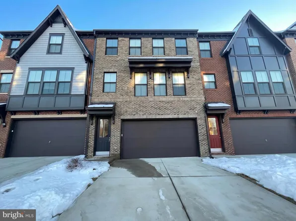 8124 Bock Farm Pl, Alexandria, VA 22306