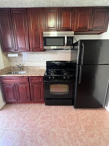 1st image of 273 Quincy Ave APT 1