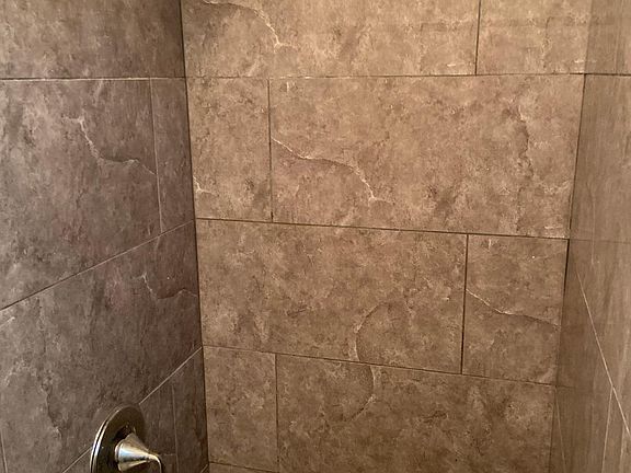 4th image of 329 N Benton Way