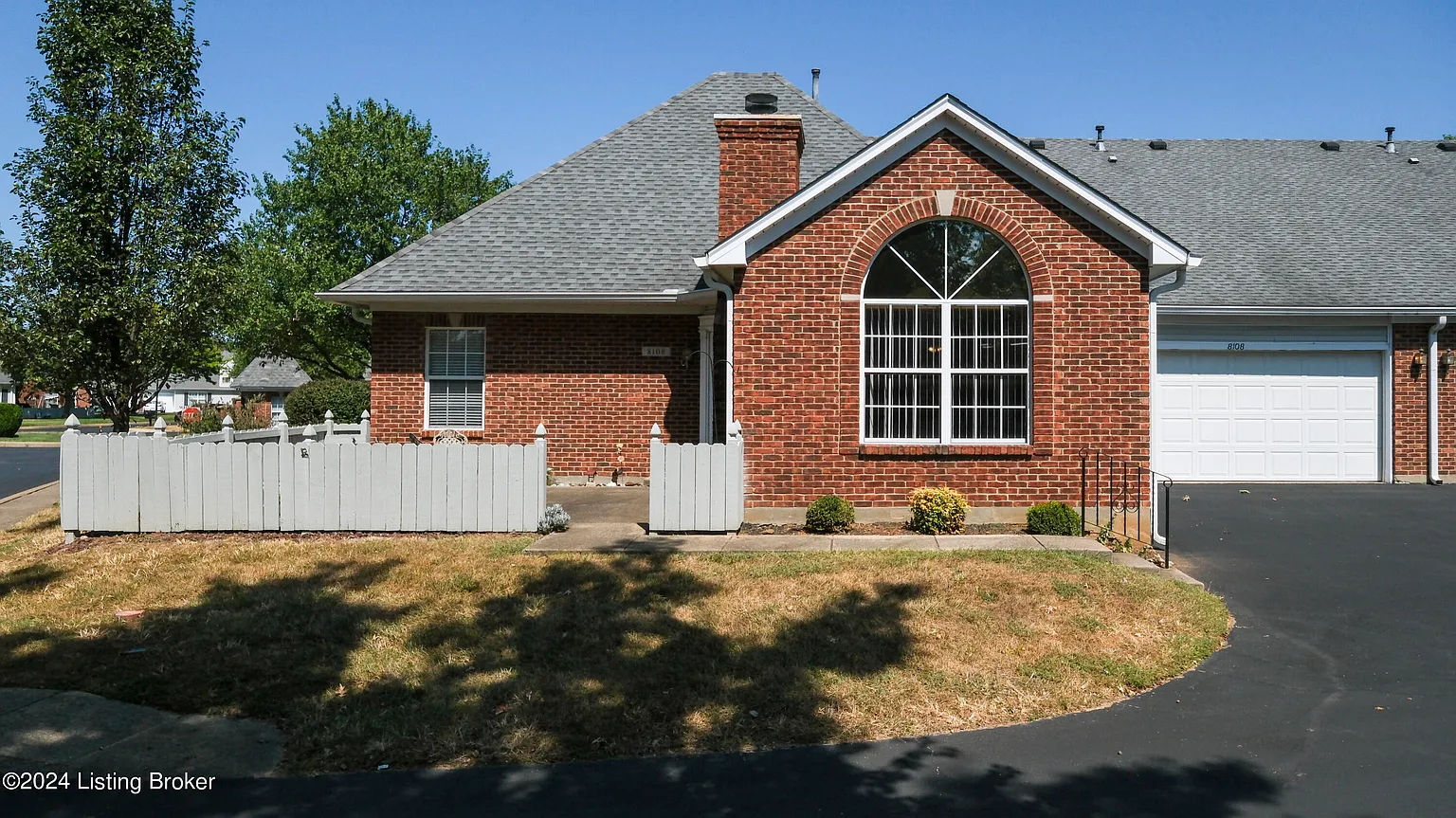 8108 Meadowgreen Pl photo 1