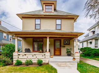 144 Hill Ave, Elgin, IL 60120