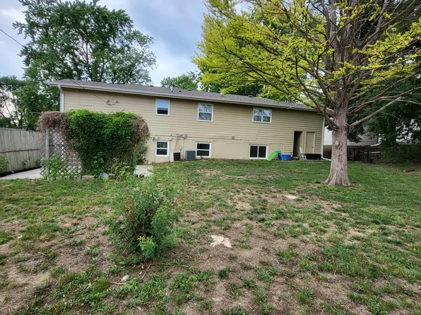 1811 N 110th St, Omaha, NE 68154