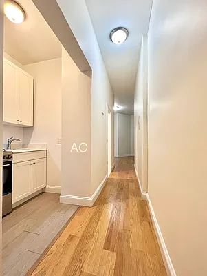 Rented by Compass | media 9