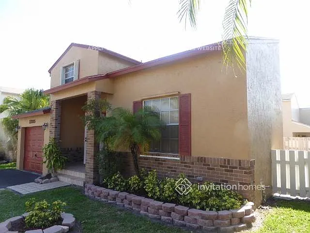 13995 Langley Pl — Photo 2