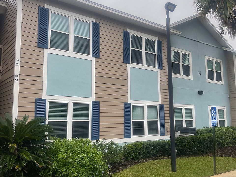 1st image of 1601 Nectarine St #3