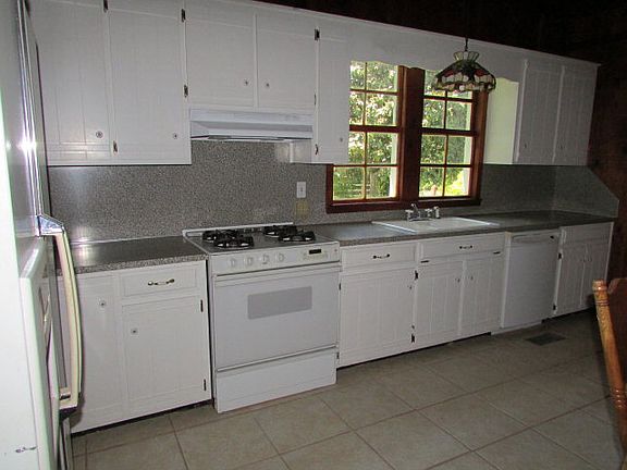 2nd image of 1360 Lee Road 240