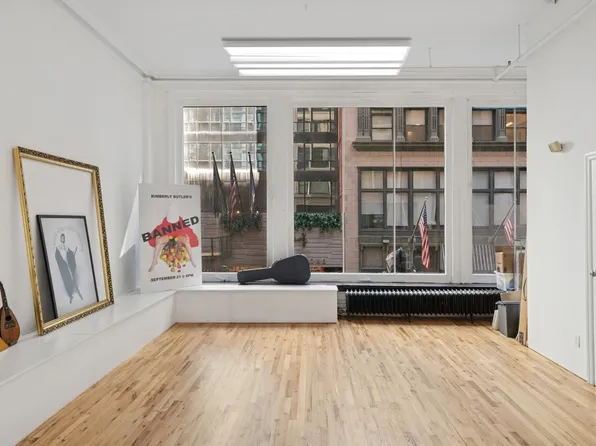 28 West 38th Street 2W image 1 of 10