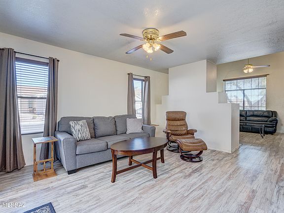 4th image of 3032 W Country Meadow Dr