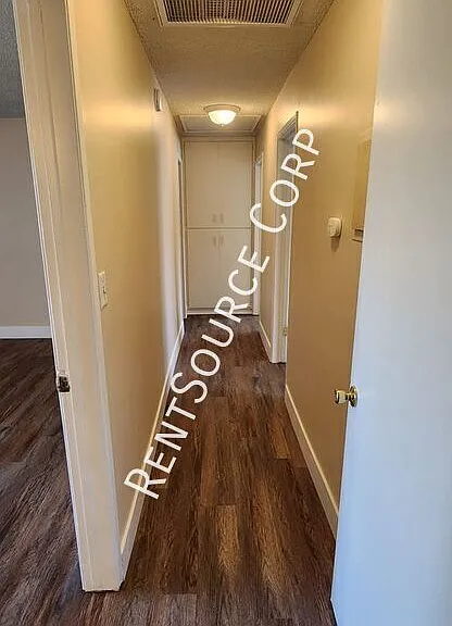 708 Santa Barbara Dr #F — Photo 14