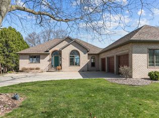 3159 Bay View Dr, Green Bay, WI 54311
