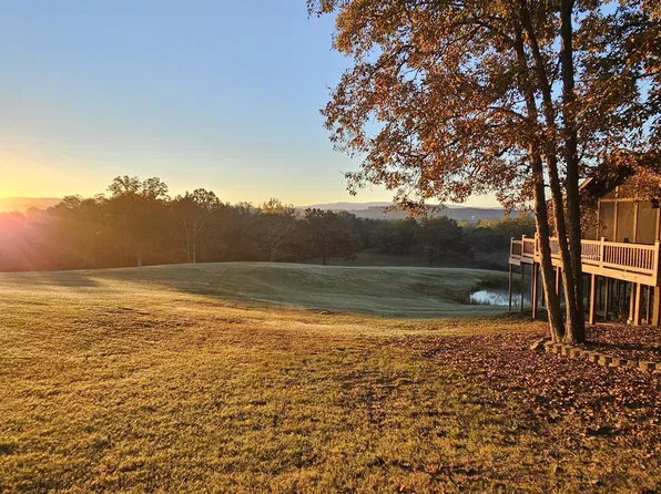 4635 Craigs Chapel Rd, Greenback, TN 37742
