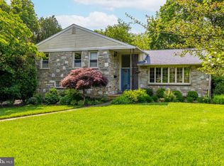 369 Beaver Hollow Rd, Jenkintown, PA 19046