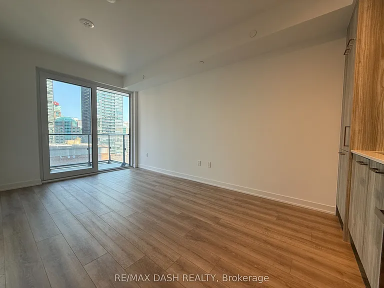 628 Church St #906 — Photo 15