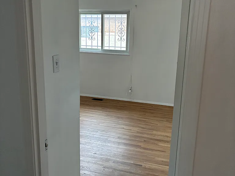 2733 Palomas Dr NE — Photo 7