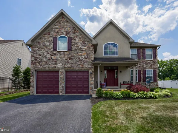 348 Buckhead Ln, Douglassville, PA 19518