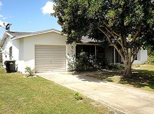 560 Bounty Ave NE, Palm Bay, FL 32907