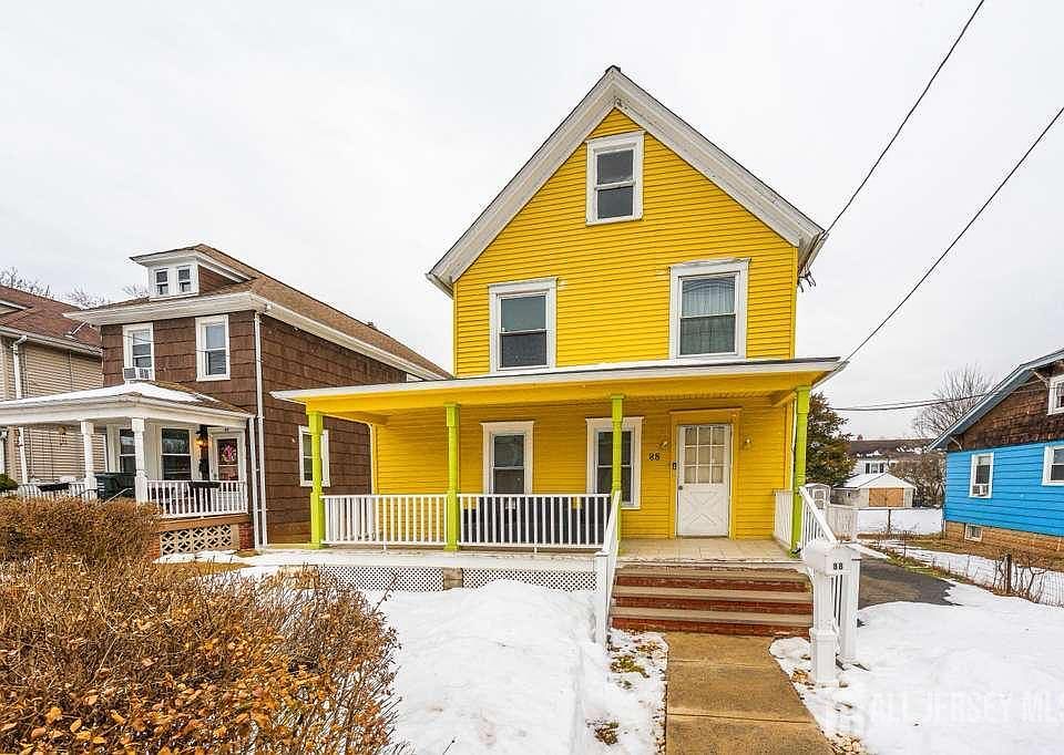 1st image of 88 Woodbridge Ave