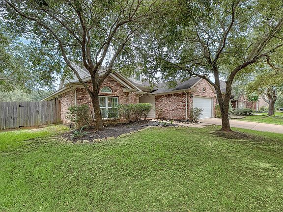 2nd image of 3971 Inglewood Cir