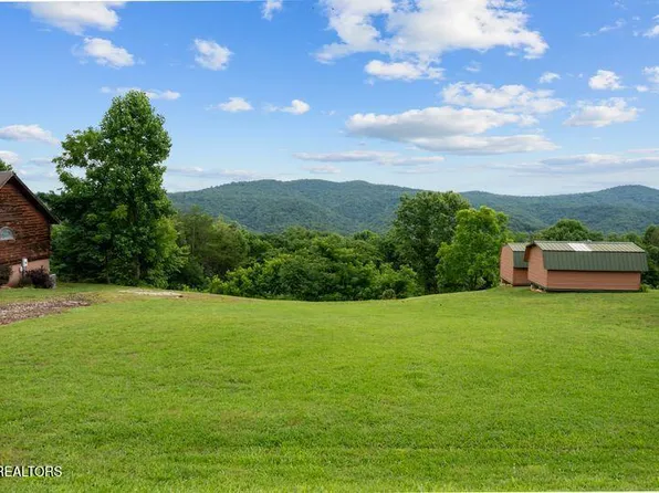 976 Livingston Boat Dock Rd, Allons, TN 38541