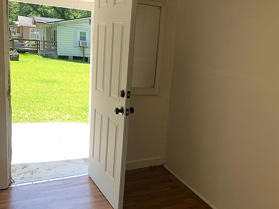 5th image of 1400 Hernando Dr #B