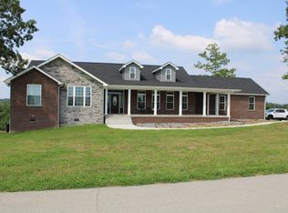 1724 Old Hare Rd, East Bernstadt, KY 40729