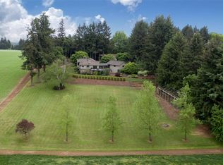 2020 N Scenic View Dr, Stayton, OR 97383