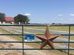 401 County Road 466, Elgin, TX 78621