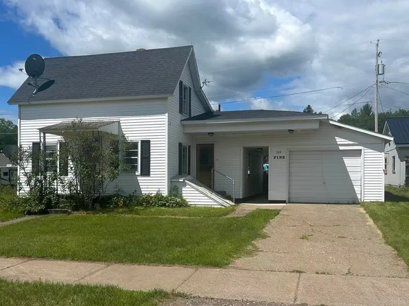 377 Pine St, Republic, MI 49879