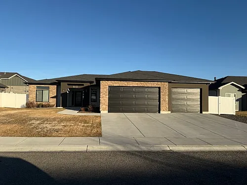 860 Skyridge Way Photo 1
