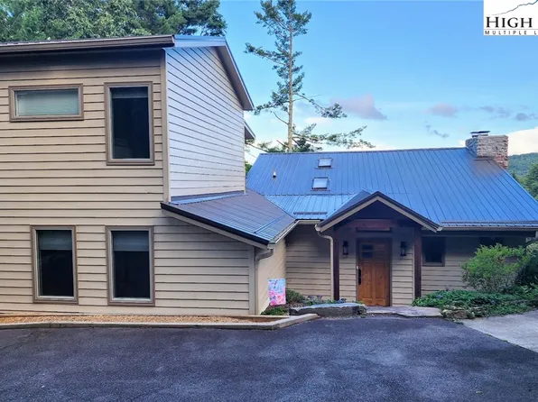 215 Rhododendron Loop, Newland, NC 28657