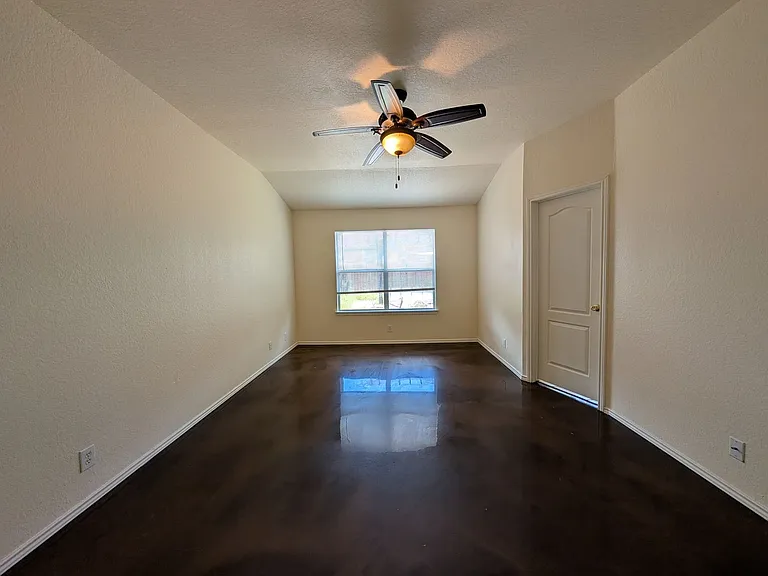 268 Goliad Dr — Photo 17