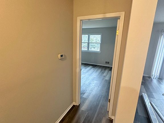 2nd image of 504 Woodchip Rd #504