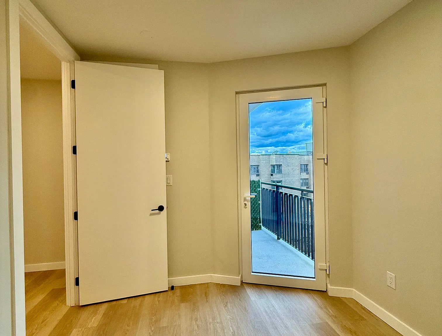 1600 Fulton St — Photo 4