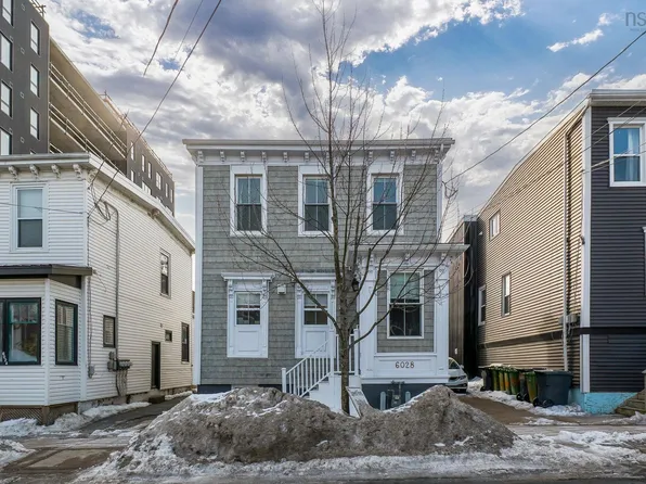 6028/6030 Cunard St, Halifax, NS B3K 1E4