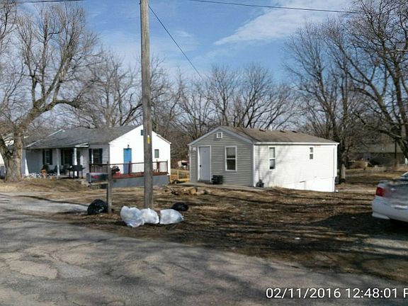 3rd image of 811 Trevillian Dr
