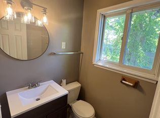 2153 Meadowlawn Dr, Holt, MI 48842