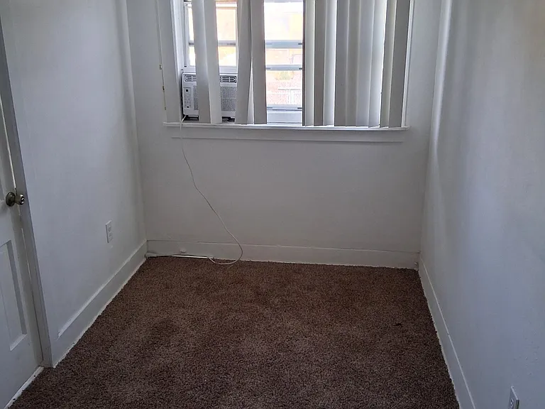 1252 N Fillmore St — Photo 4