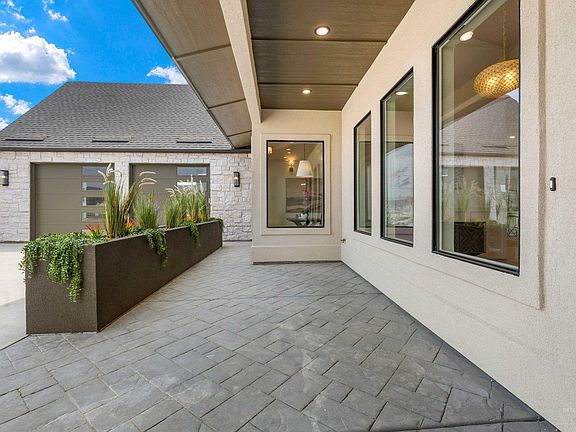 5th image of 24821 Ardmore Ct