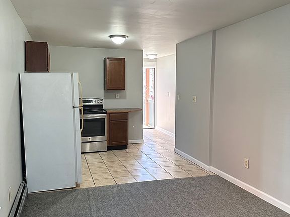 2nd image of 24 Broad St APT 1