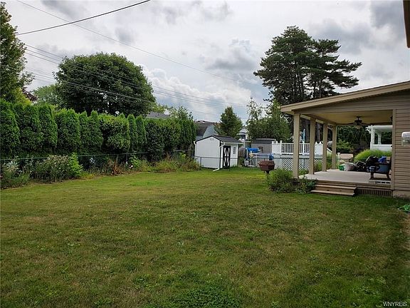 4th image of 248 Pinewood Dr