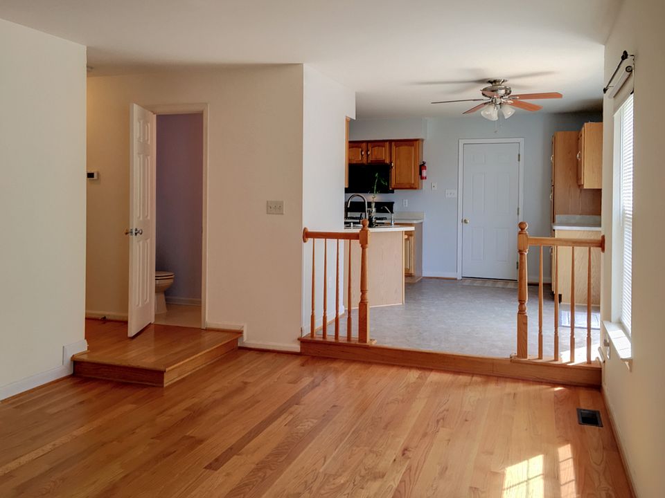 1st image of 45995 Gold Finch Dr